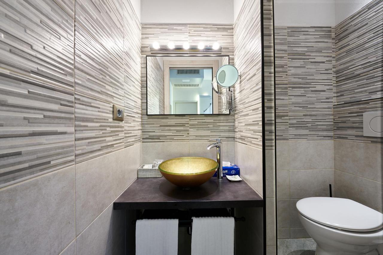 Room 230 Roma Luxury Suites Extérieur photo