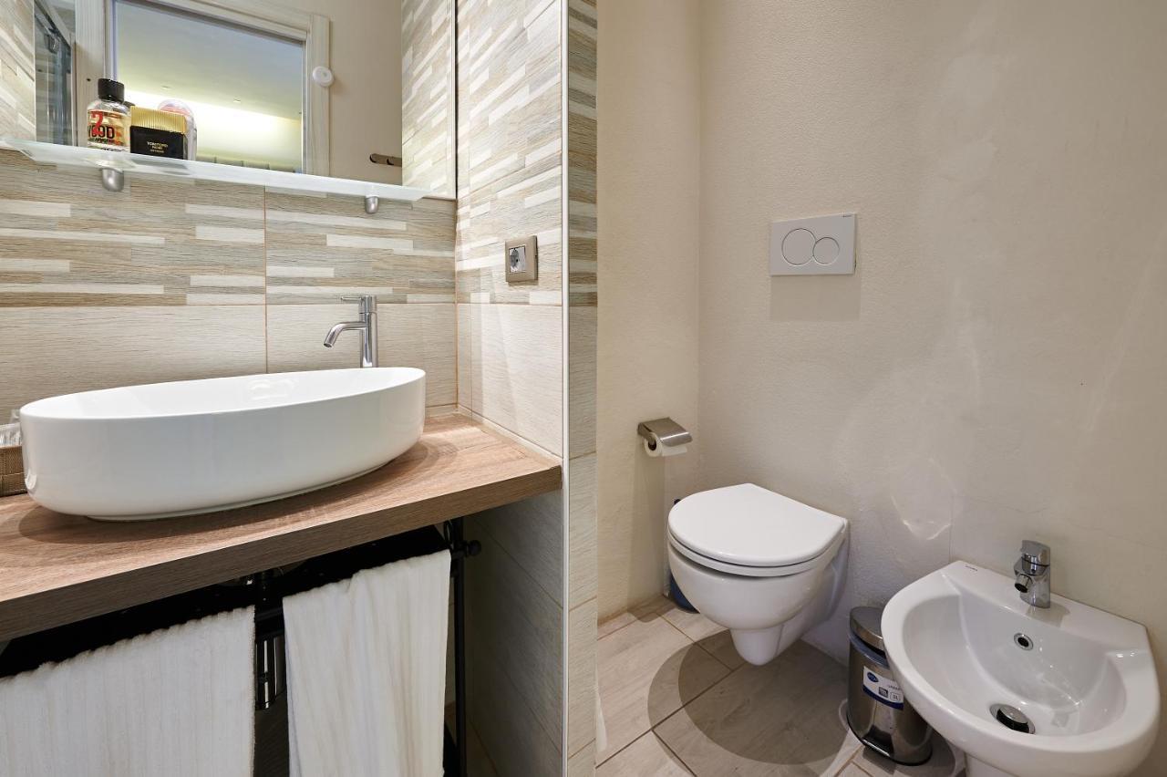 Room 230 Roma Luxury Suites Extérieur photo