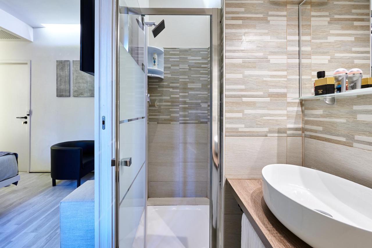 Room 230 Roma Luxury Suites Extérieur photo